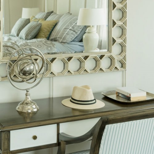 mirrors-500x500 mirrors-500x500